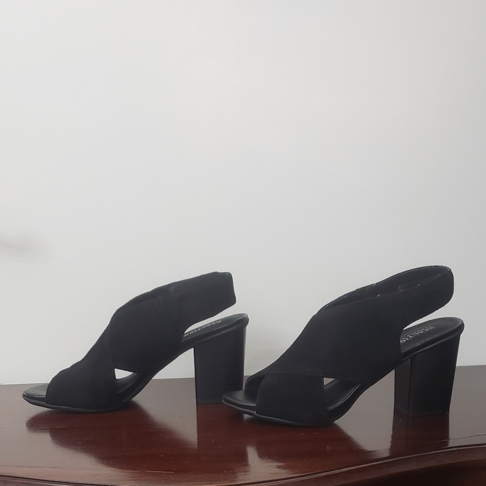 Kenneth Cole Reaction Black Suede "7 Fridah People" Peep Toe Stacked Block Heels